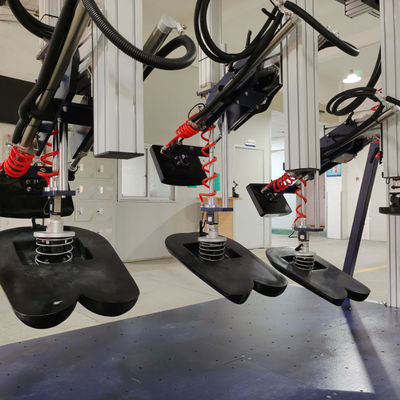 Три диванные сиденья и задней стойкости испытательной машины